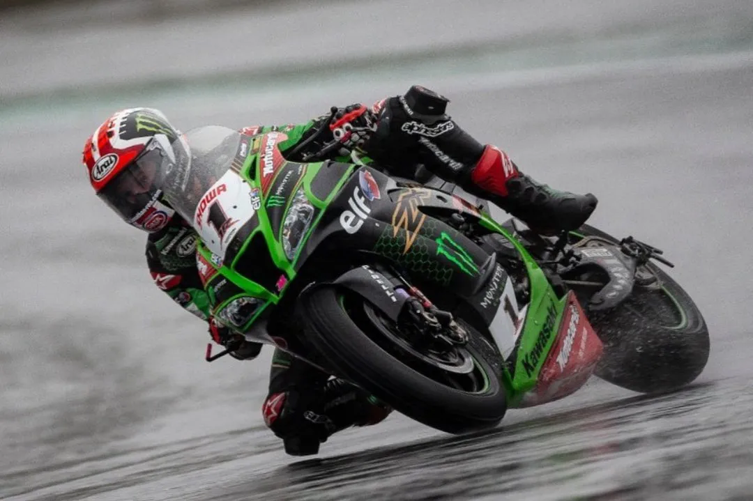 eb2360d6 d230 4b16 81f1 baf645d07605 1