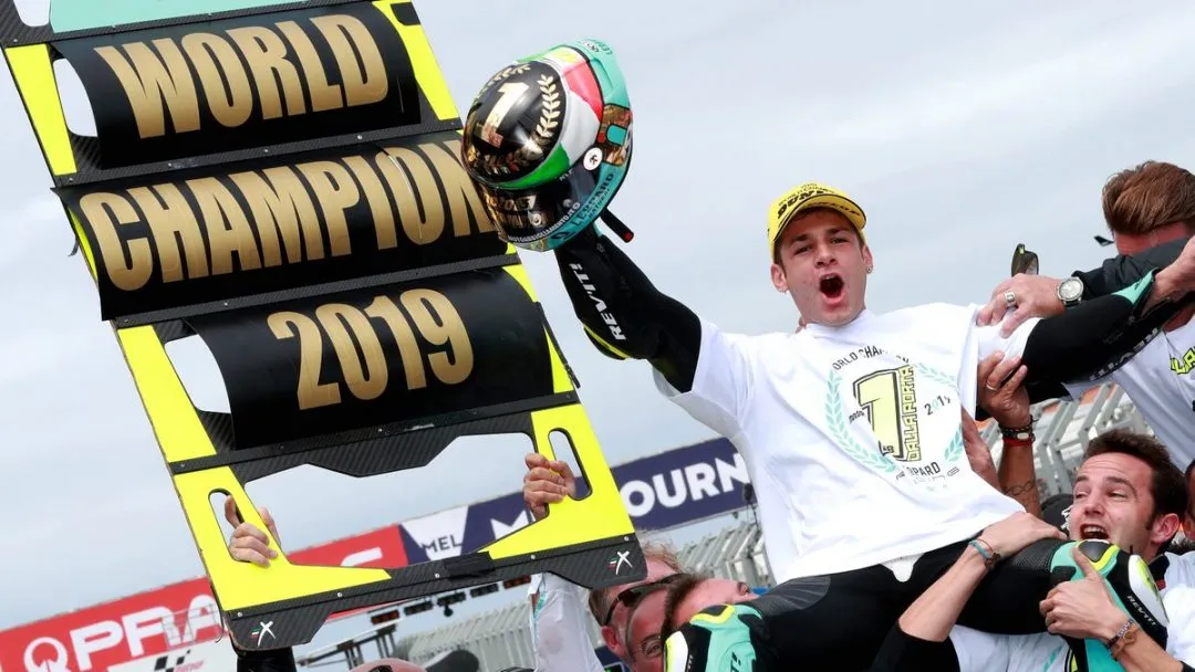 eh4a czuyaaf0dh e1572187475196