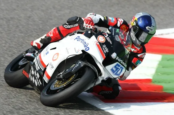 eugene laverty action monza supersport