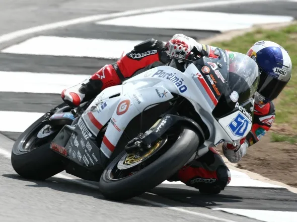 eugene laverty donington supersport