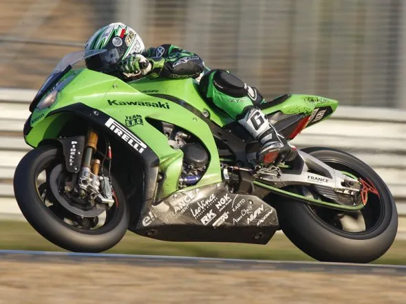 ewc kawasaki france src 11 pirelli
