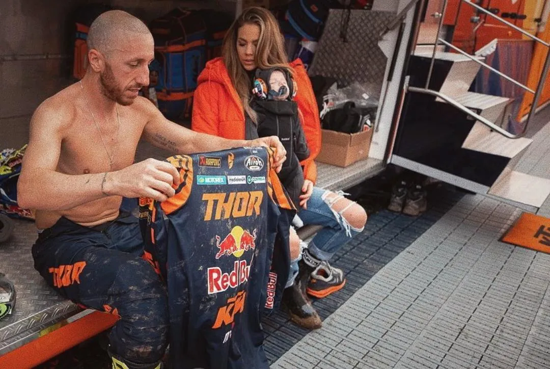 f137aa2a 3c75 40d0 98fd 9c7fad358f94 1