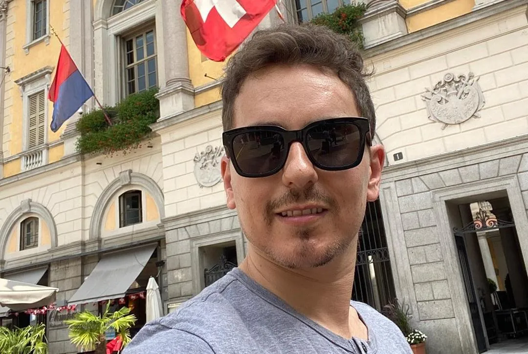 f5c6900b 216d 44ae ba34 f36ce561ed1d 1