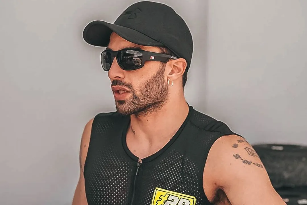 f6443ee7 58a0 4bbe bda8 70b0e5dc8345 1