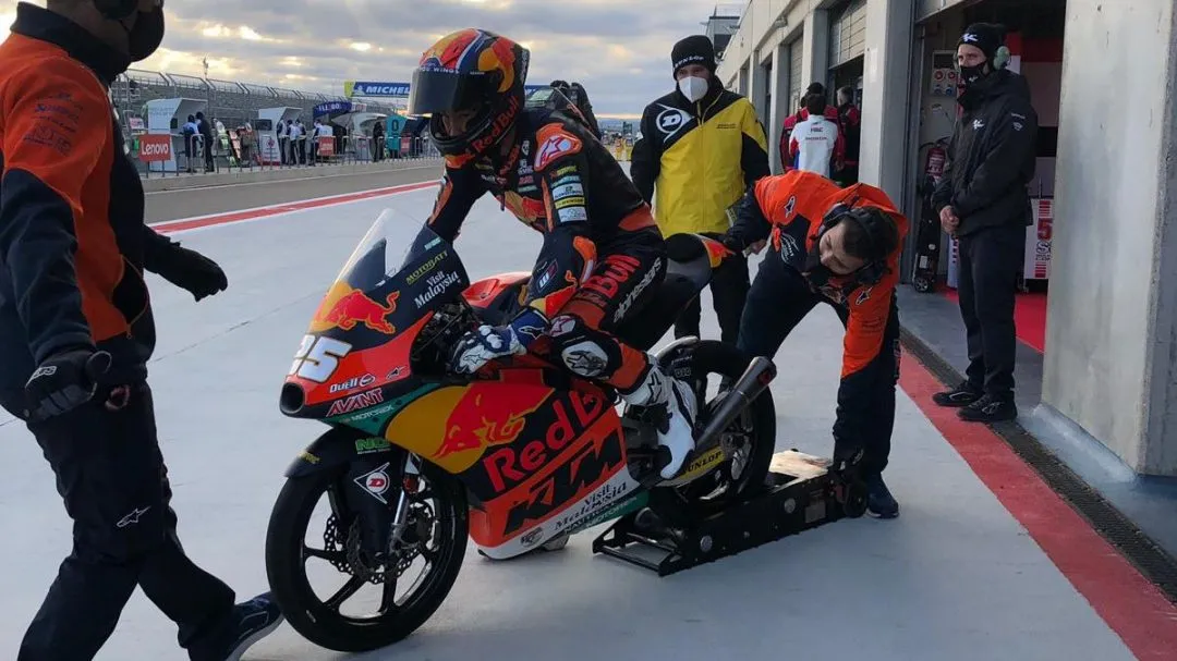 fernandez moto3 e1602849047836