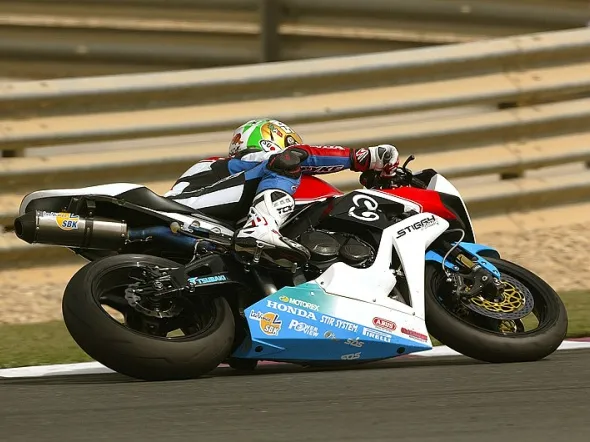 gianluca vizziello action supersport losail 09