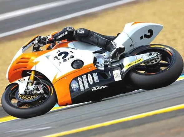 gino rea lemans moto2 2013 2