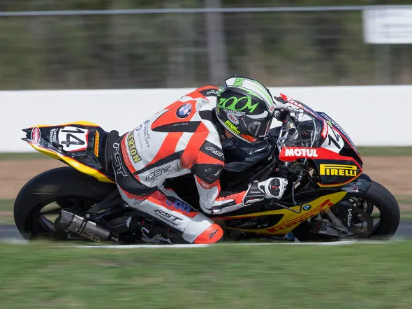 glenn allerton race1 asbk queensland raceway 20142