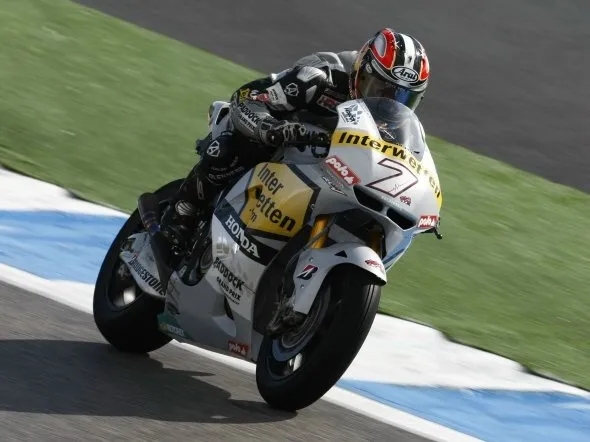 hiroshi aoyama interwetten honda estoril 1