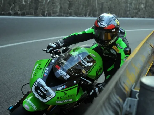 ian hutchinson macau 2009
