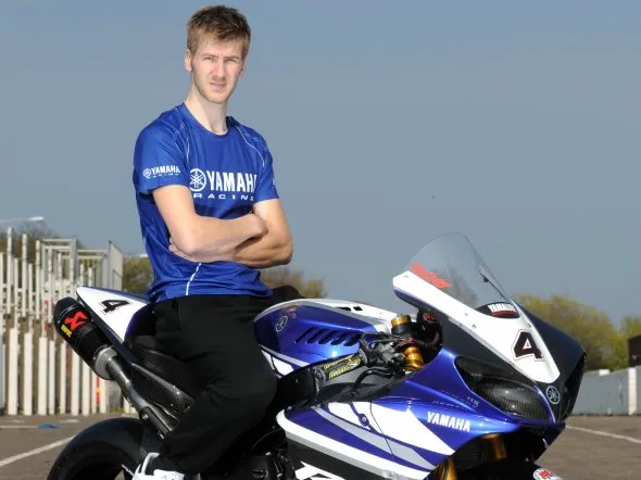 ian hutchinson yamaha factory r1