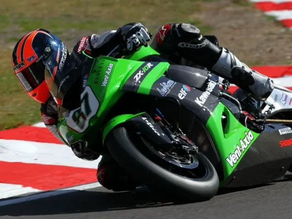 ian lowry bsb brandshatch kawasaki