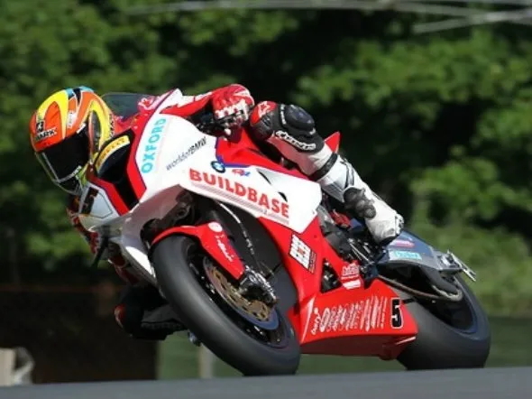 ian lowry post oultonpark2 2011