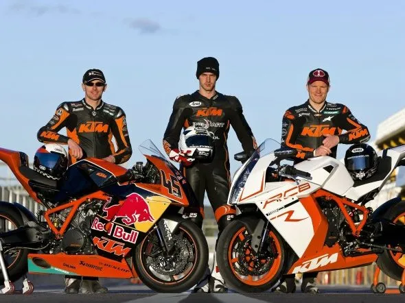 idm ktm team 2011