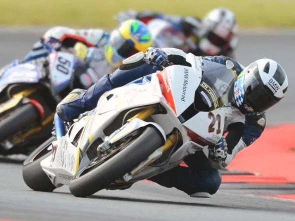 idm superbike oschersleben gara1 2013 21