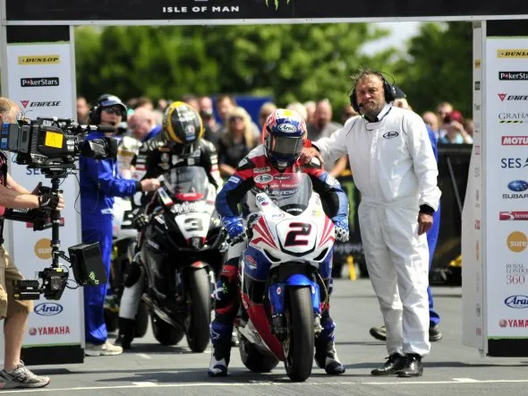 iomtt 2011 start amor martin