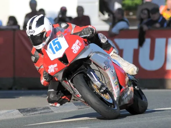 iomtt supersport 2012 race1 2