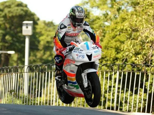 iomtt supersport race2 2011 2