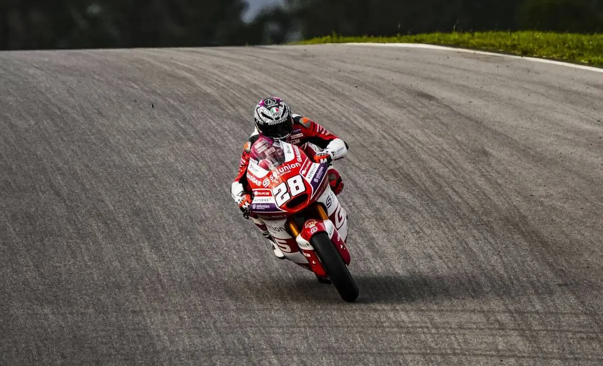 izan guevara moto2 aspar team