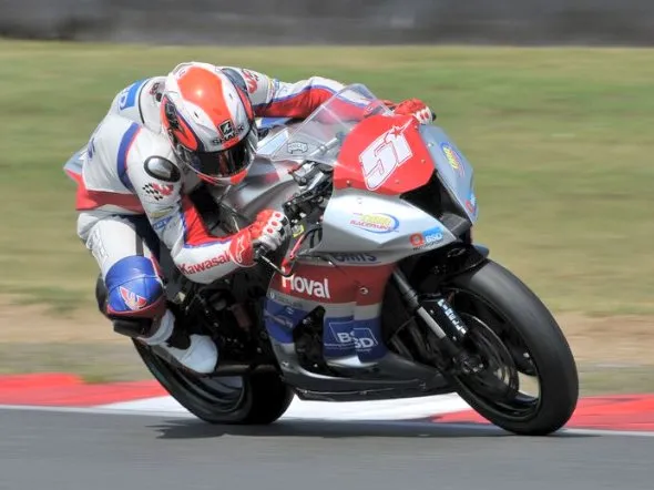 jamie poole british superstock 1000
