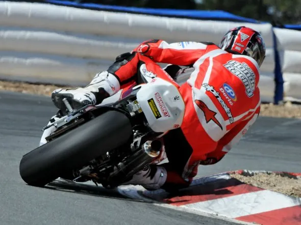 jamie stauffer race1 tasmania 2011