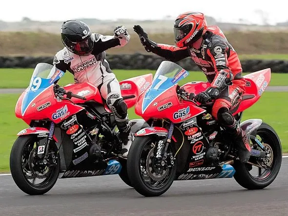 jeremy mcwilliams kawasaki er6 2