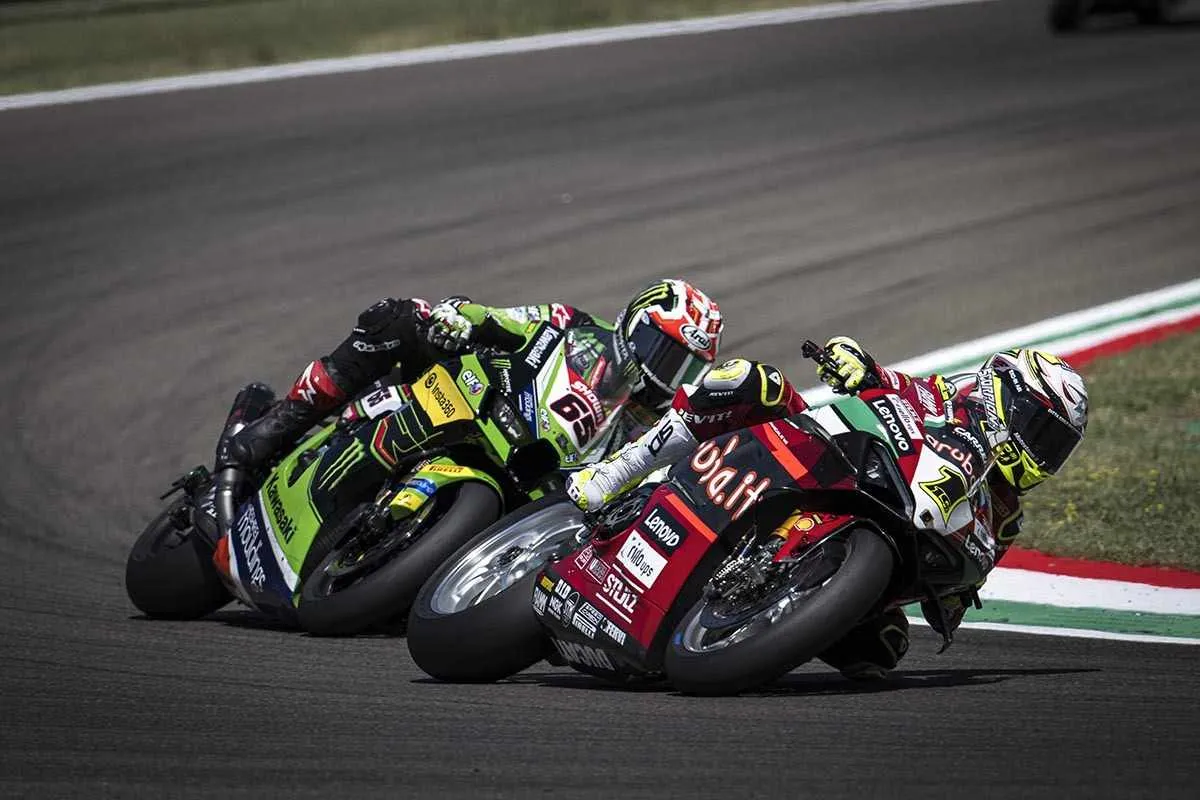 jonathan rea alvaro bautista