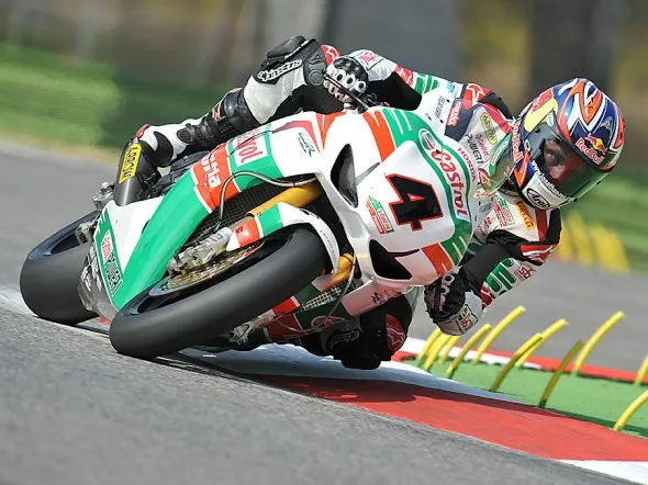 jonathan rea gara1 imola 2011 1