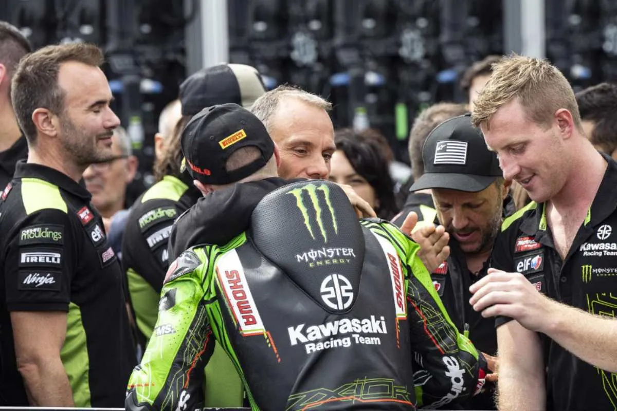 jonathan rea guim roda kawasaki