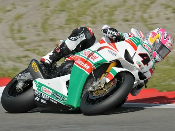 jonathan rea imola qualifiche1 2011