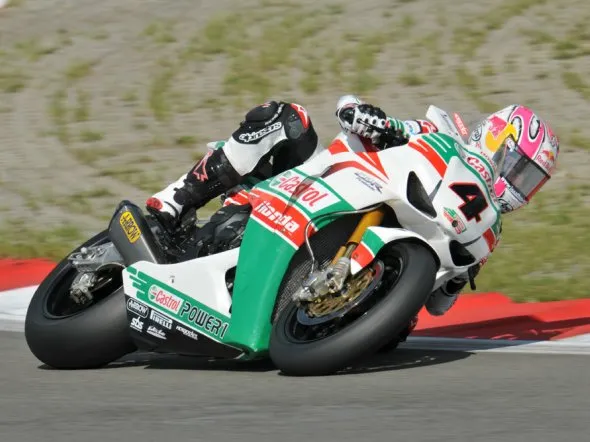 jonathan rea nurburgring 2011 castrolhonda