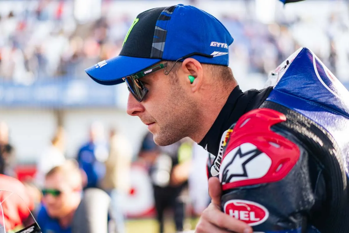 jonathan rea yamaha superbike