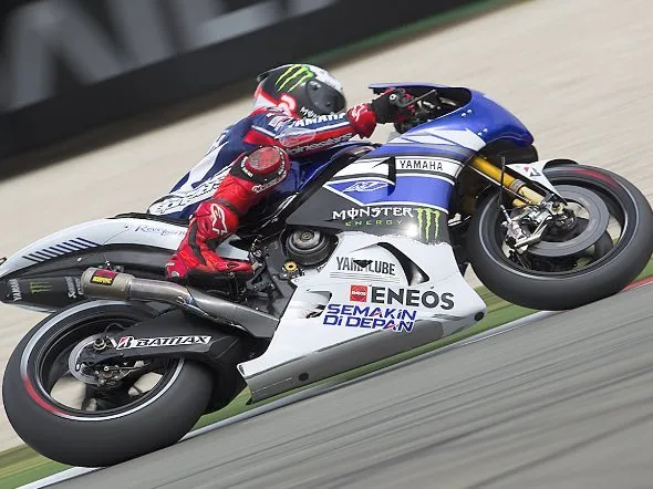 jorge lorenzo assen day1 3