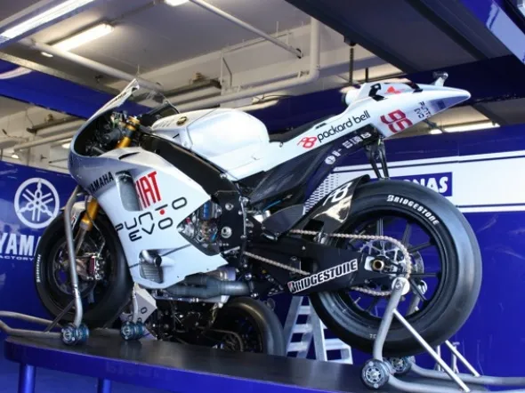 jorge lorenzo bike yamaha estoril