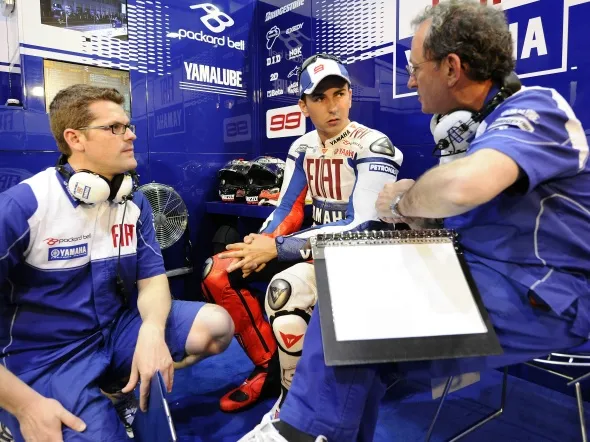 jorge lorenzo box losail motogp 2009