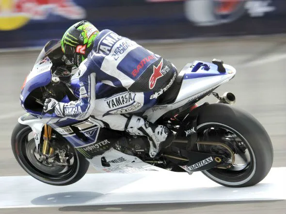 jorge lorenzo indianapolis day1 motogp 2013