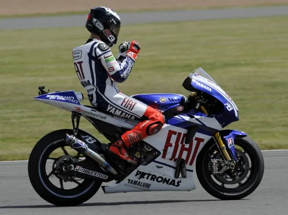 jorge lorenzo silverstone motogp gara 2010