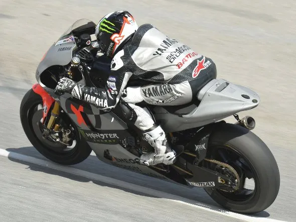 jorge lorenzo test sepang 2 day1 1