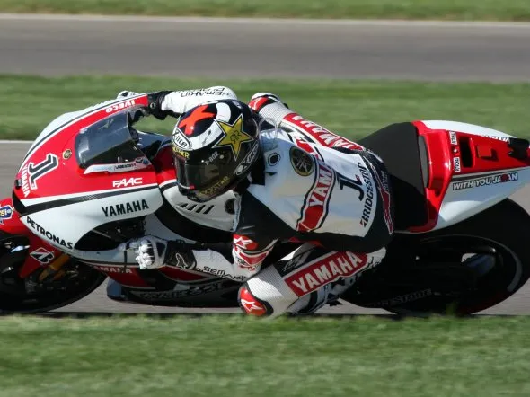 jorge lorenzo yamaha m1 1