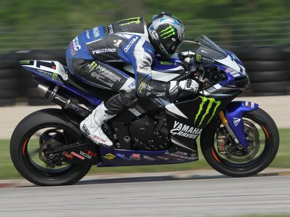josh hayes 2011 yamaha r1