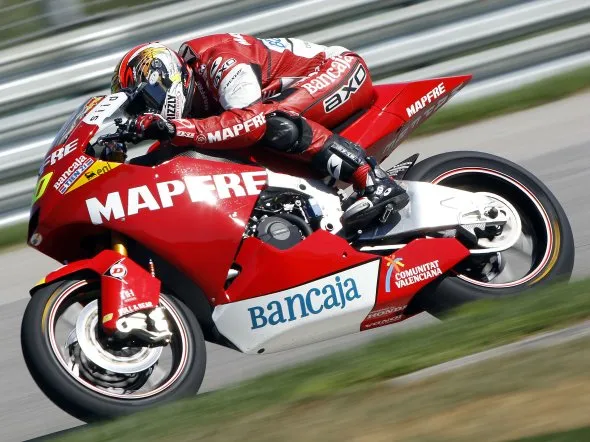 julian simon moto2 indianapolis pole