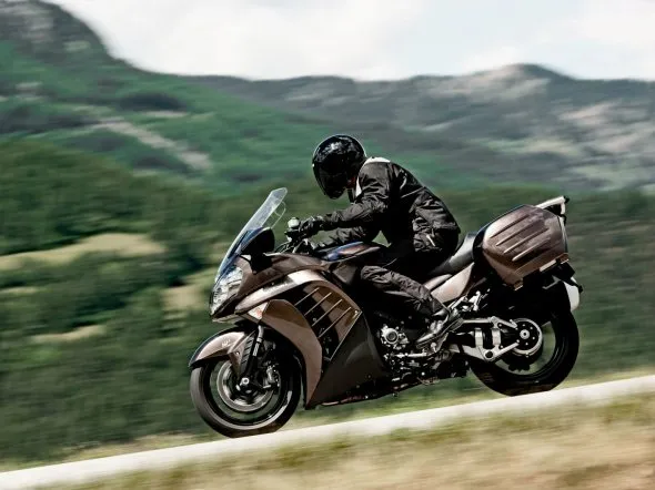 kawasaki 1400gtr my2010 2