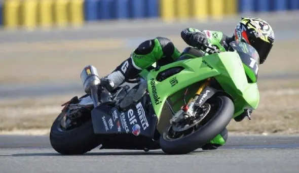 kawasaki gsr pole lemans 2010