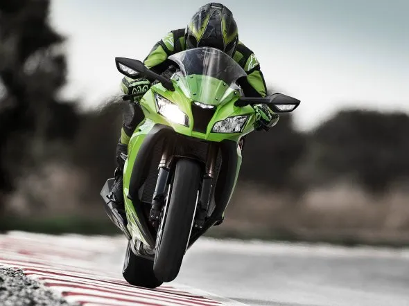 kawasaki ninja zx10r 2011 foto