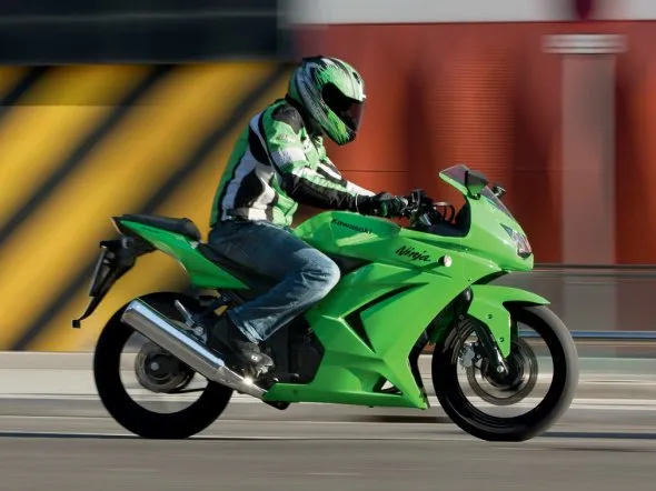 kawasaki ninja250r foto