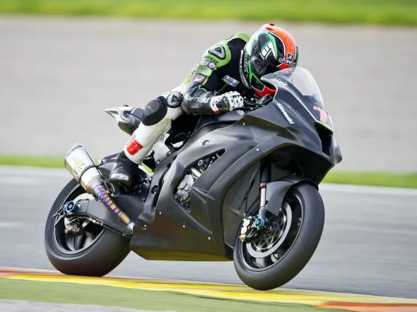 kawasaki superbike test valencia 2011 2