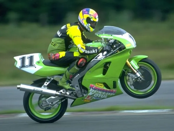 kawasaki world champion sbk 2013 2