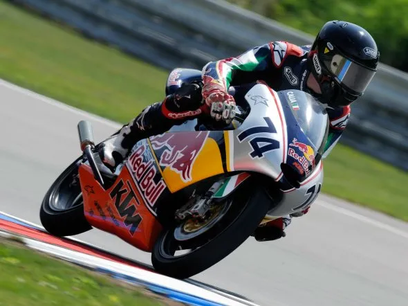 kevin calia red bull rookies cup brno 2010