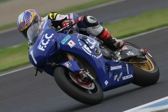 kousuke akiyoshi race1 motegi 2011