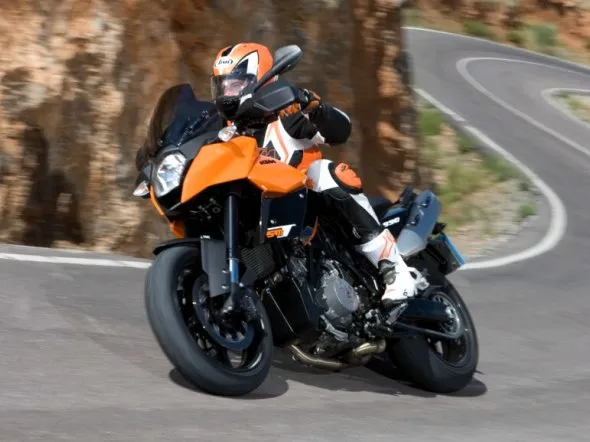 ktm 990 smt travel
